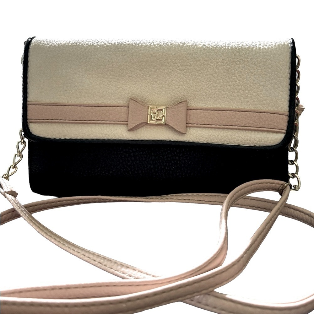 Jessica Simpson Karla Wallet On A String Purse - Cream/Black Crossbody